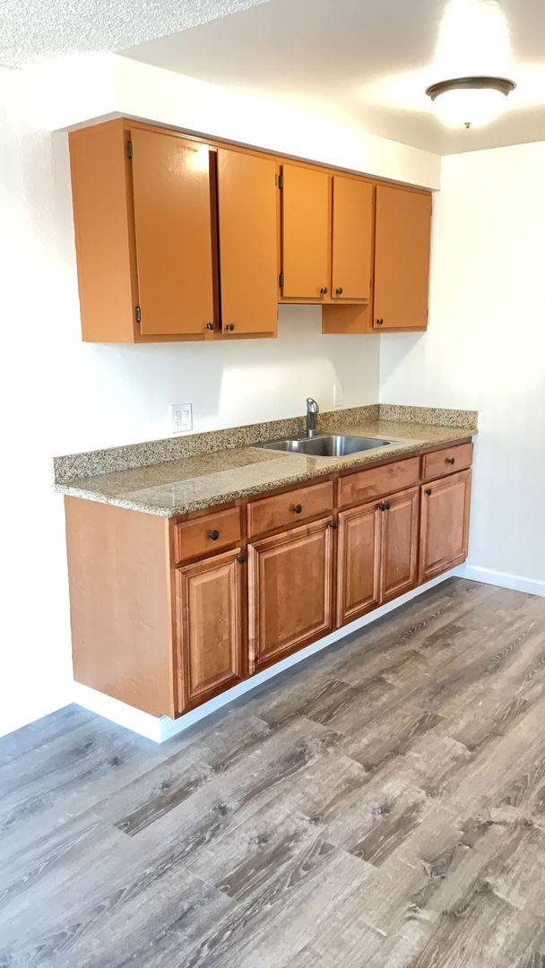 Apartment for rent at 537 Nevin Ave, Richmond, CA 94801