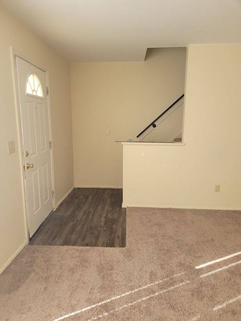 Townhouse for rent at 3231 N Talbot Ave, Erlanger, KY 41018
