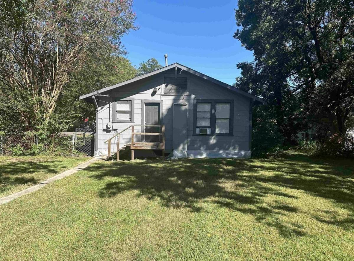 House for rent at 4210 Sullivan, Beaumont, TX 77705