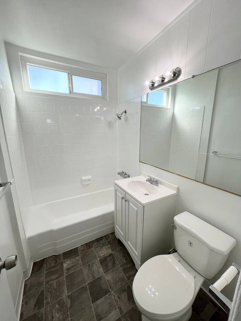 Apartment for rent at 3734 W El Segundo Blvd, Hawthorne, CA 90250