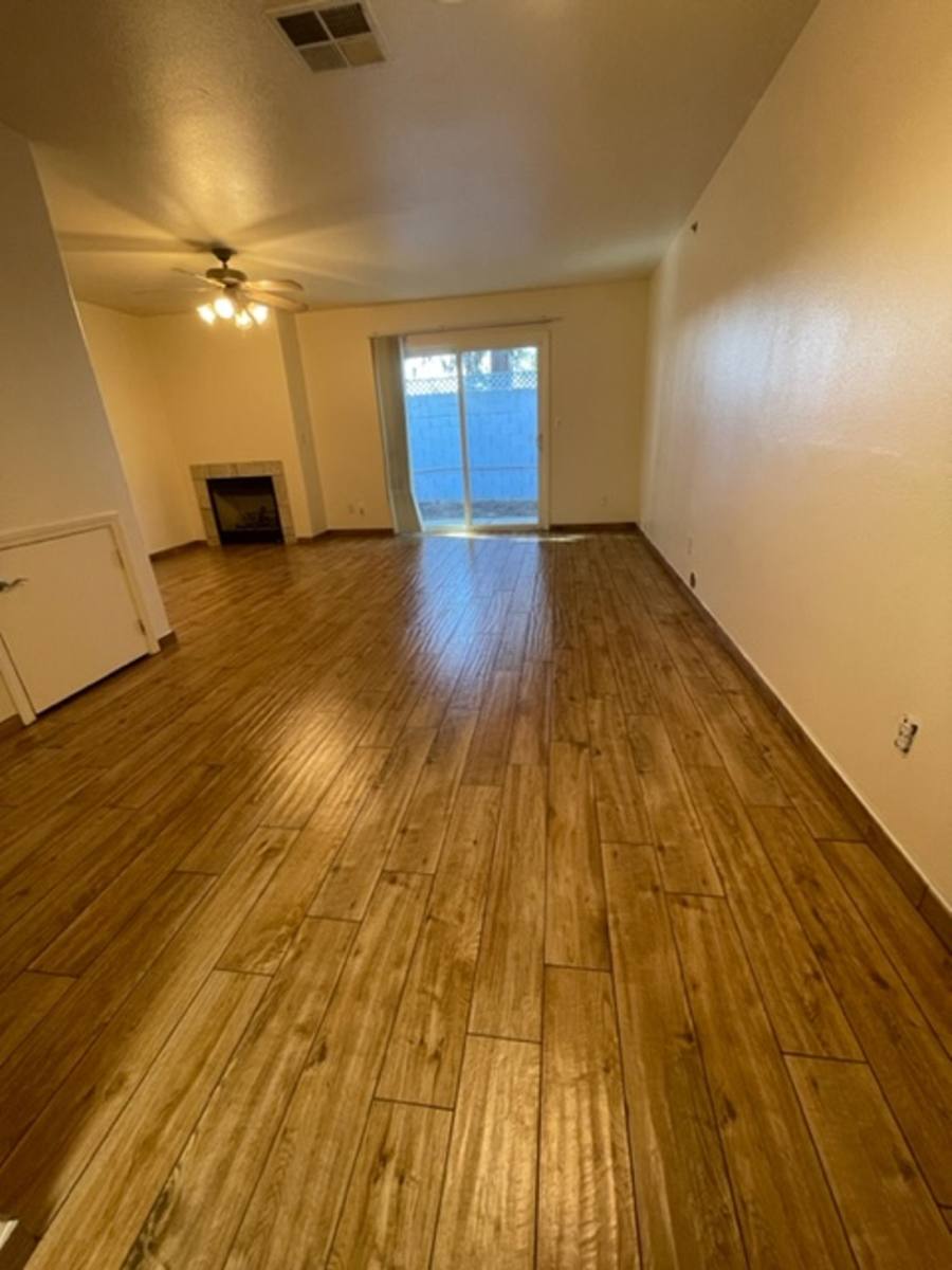 Townhouse for rent at 3655 W San Jose Ave, Fresno, CA 93711