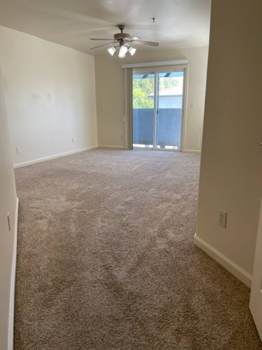 Townhouse for rent at 3655 W San Jose Ave, Fresno, CA 93711