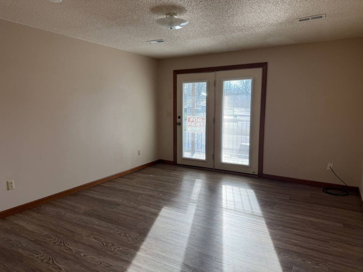 Apartment for rent at 404 W Jackson Blvd, Jonesborough, TN 37659