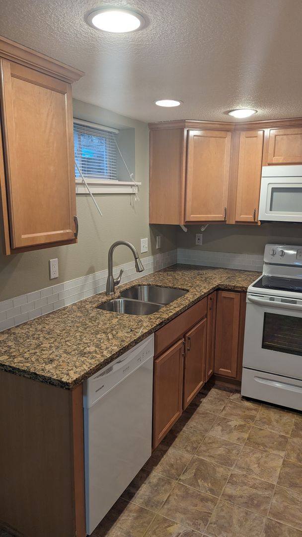 Apartment for rent at 11236 NE Oregon St, Portland, OR 97220
