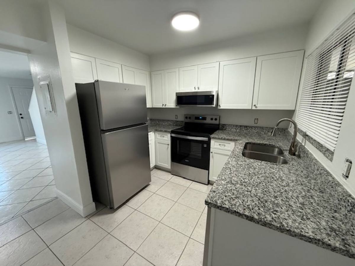 Apartment for rent at 133 Garden Dr, Winter Springs, FL 32708