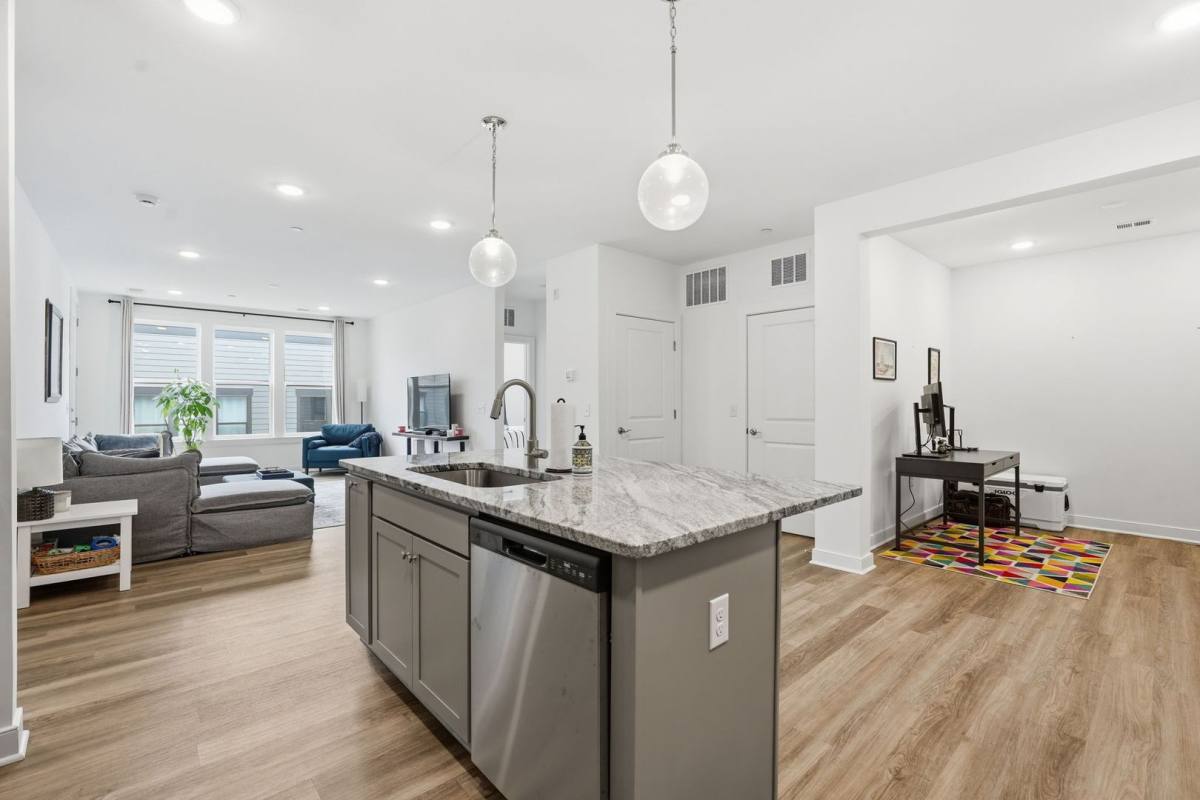Condo for rent at 21950 Garganey Terrace, Ashburn, VA 20147