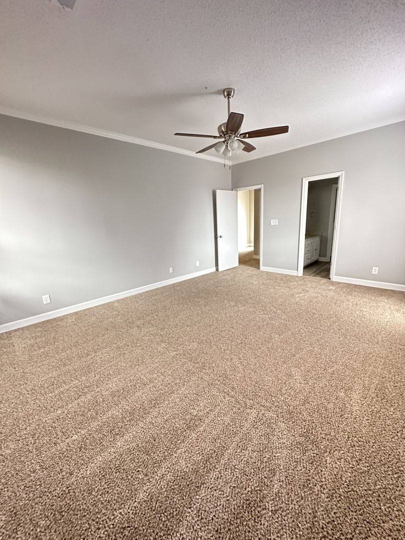 Apartment for rent at 208 Forest View Court, Winston Salem, NC 27104