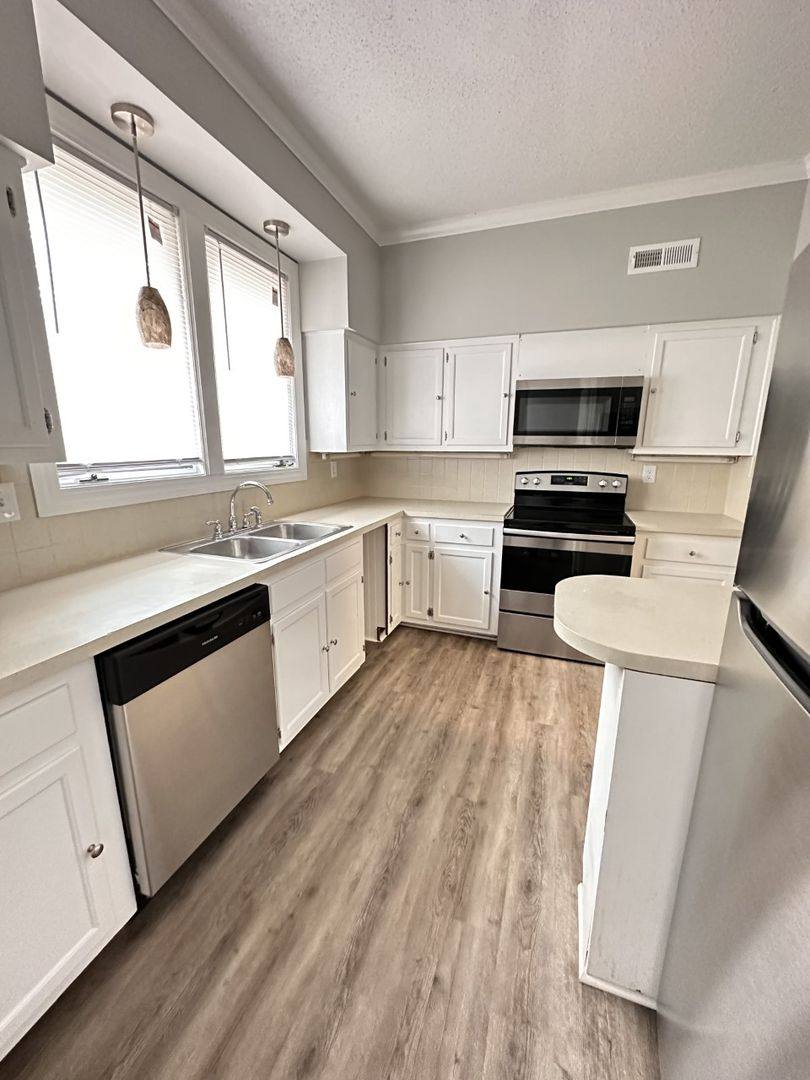 Apartment for rent at 208 Forest View Court, Winston Salem, NC 27104