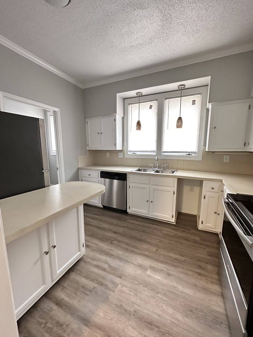 Apartment for rent at 208 Forest View Court, Winston Salem, NC 27104
