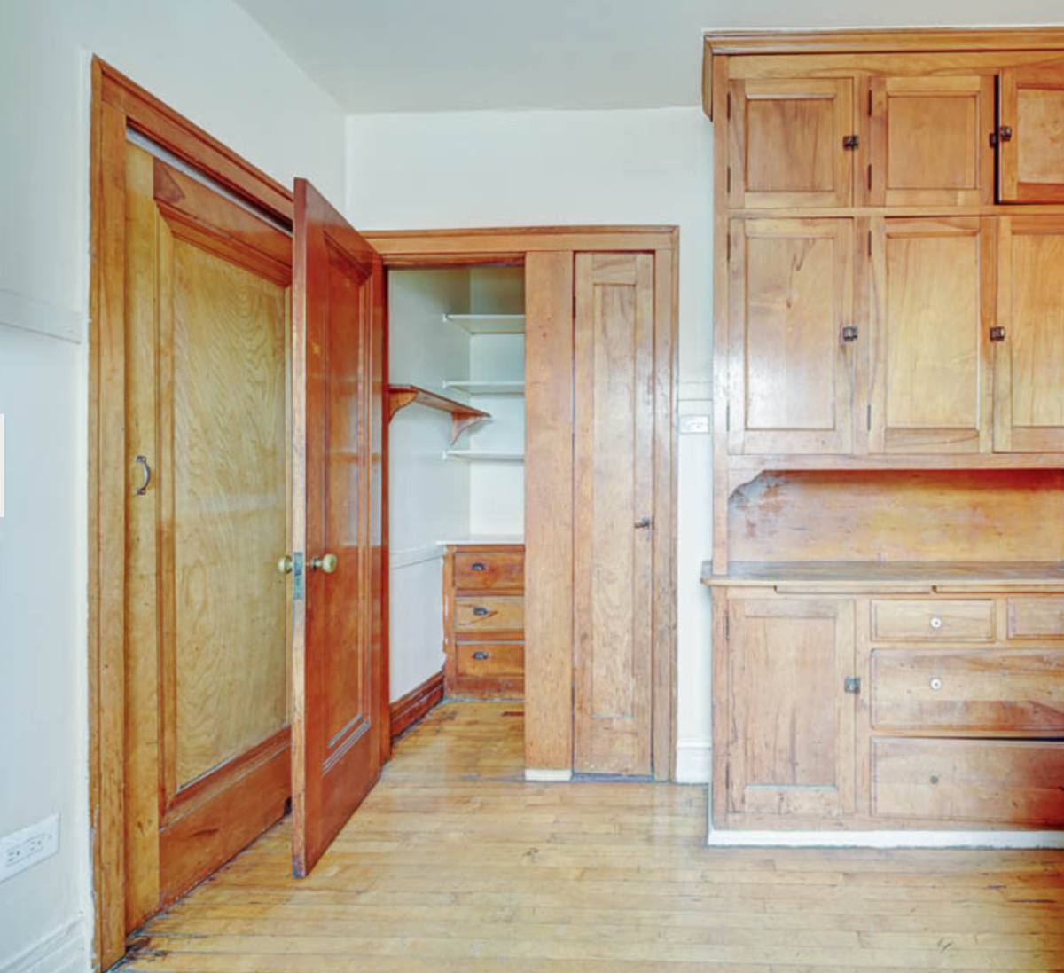 Apartment for rent at 2457-59 N Central Ave -5555-5559 W Altgeld St, Chicago, IL 60639