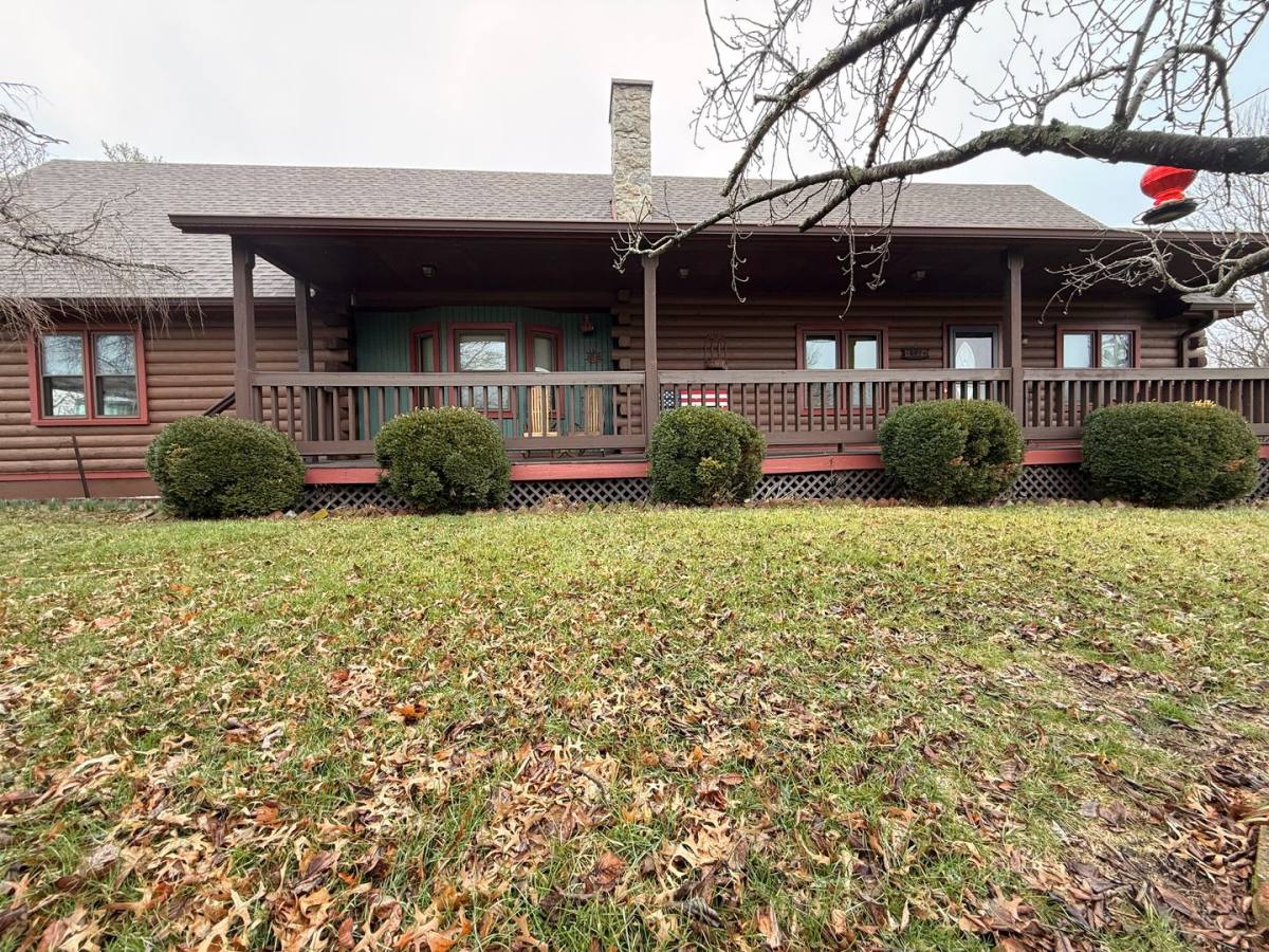House for rent at 207 Lakeshore Dr, Simpsonville, KY 40067