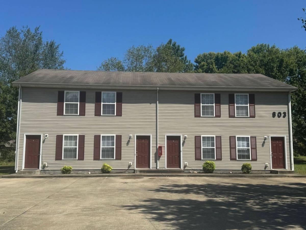 Apartment for rent at 803 Golf View Place, Clarksville, TN 37043