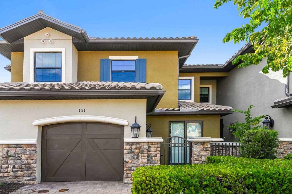 Townhouse for rent at 9636 Montelanico Loop #101, Naples, FL 34119