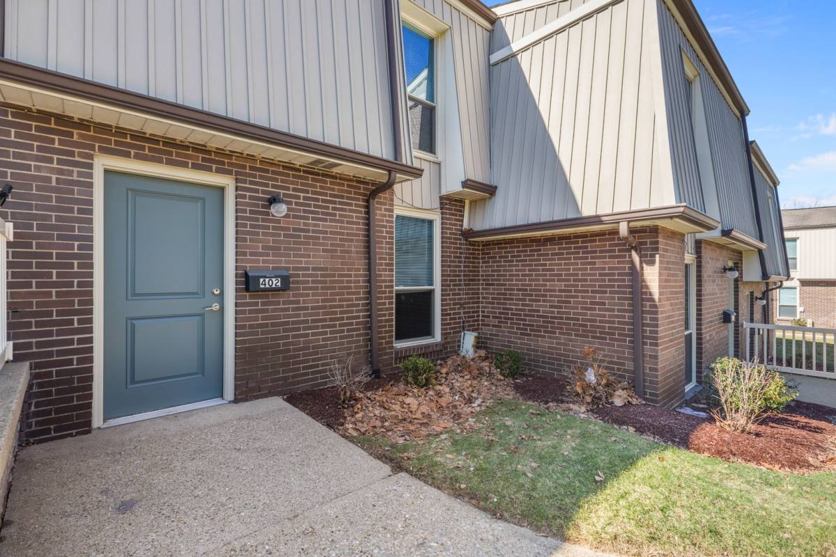 Apartment for rent at 101-604 Carriage Hill, Canonsburg, PA 15317