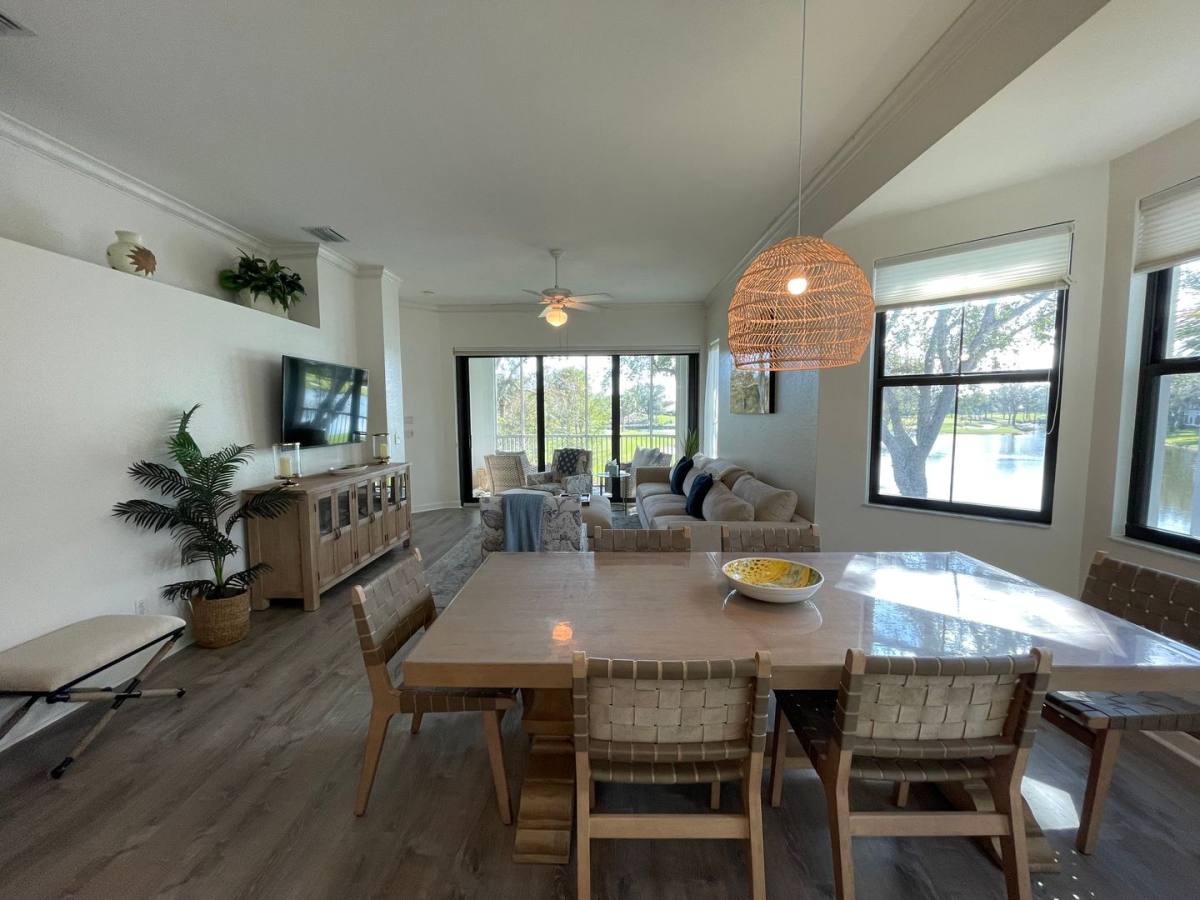 Apartment for rent at 2377 Ravenna Blvd, Naples, FL 34109