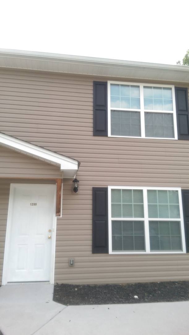 Apartment for rent at 1299 Pond St, Cleveland, TN 37311