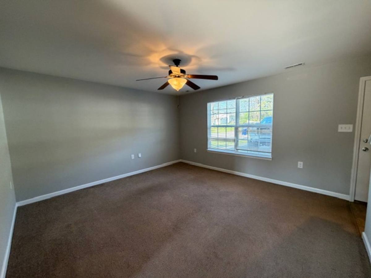 Apartment for rent at 1299 Pond St, Cleveland, TN 37311