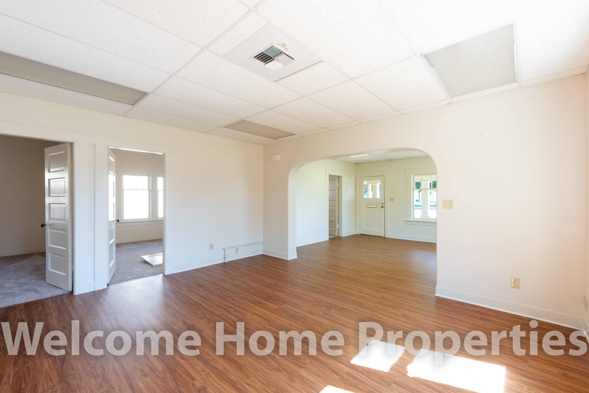 Apartment for rent at 512 S College Ave, College Place, WA 99324