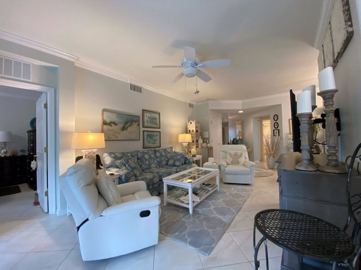 Apartment for rent at 1455 Tiffany Lane, Naples, FL 34105