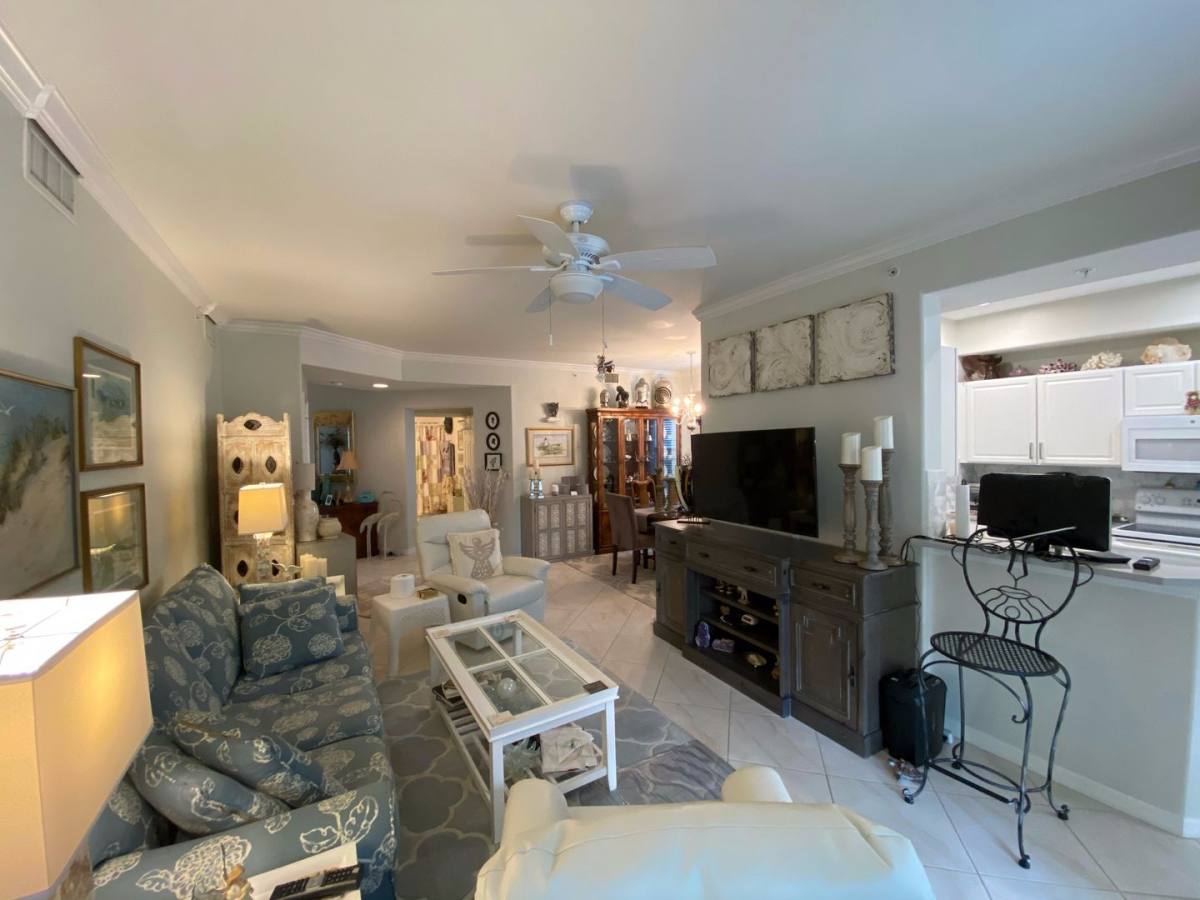 Apartment for rent at 1455 Tiffany Lane, Naples, FL 34105