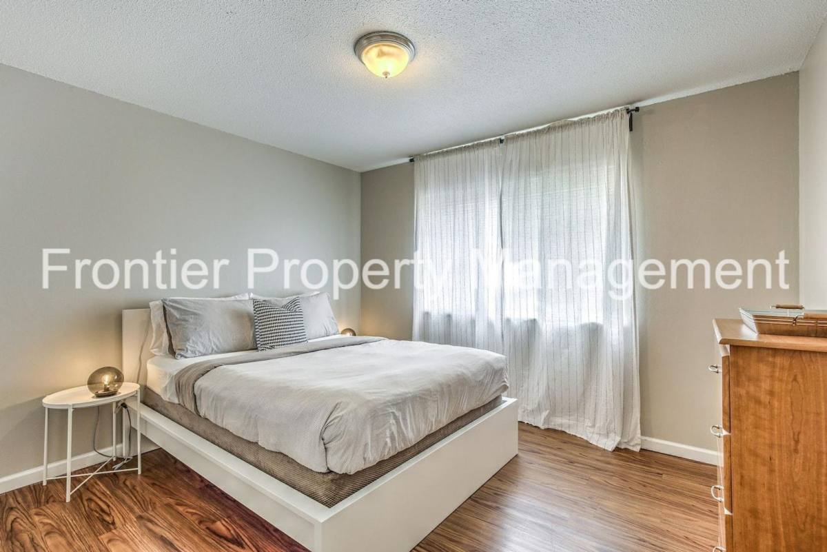 Apartment for rent at 2140 Hampton Ave, Saint Louis, MO 63139
