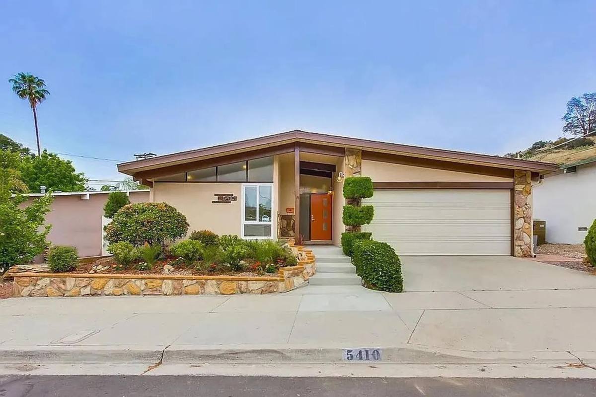 House for rent at 5410 Baja Dr, San Diego, CA 92115