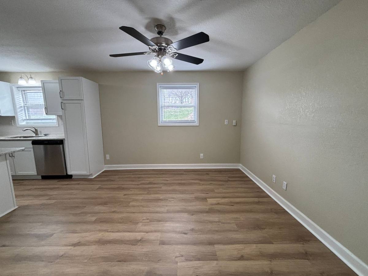 Apartment for rent at 5932 Outlook, Mission, KS 66202