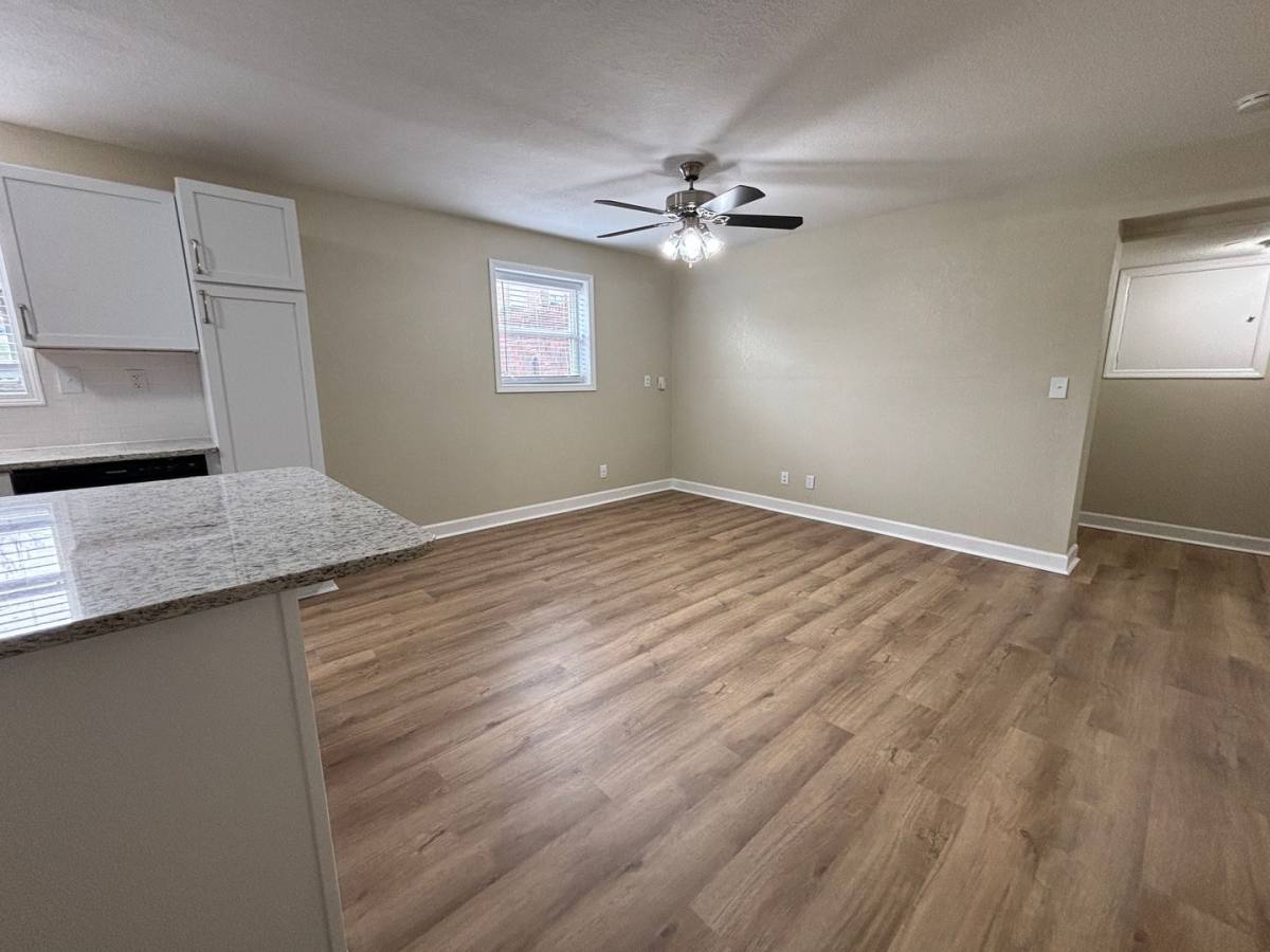 Apartment for rent at 5932 Outlook, Mission, KS 66202