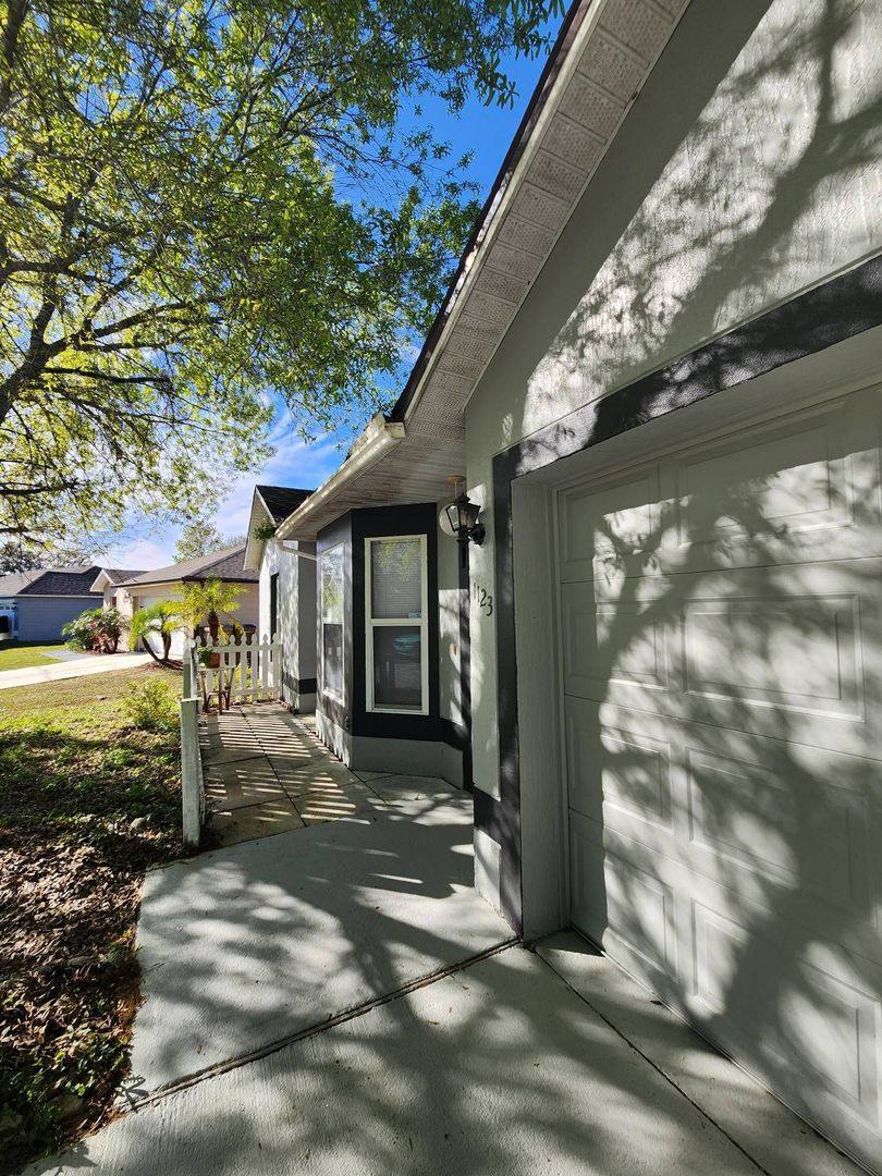 House for rent at 1123 Doncaster Court, Kissimmee, FL 34758