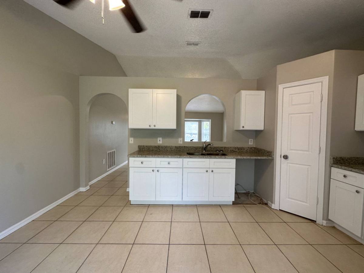 House for rent at 1123 Doncaster Court, Kissimmee, FL 34758