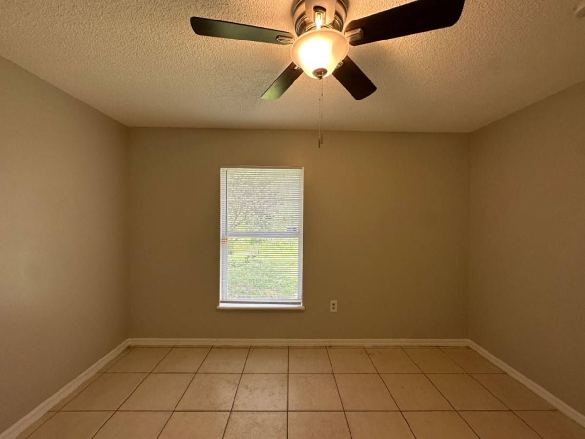House for rent at 1123 Doncaster Court, Kissimmee, FL 34758
