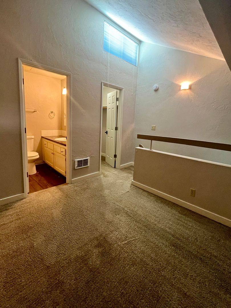 Apartment for rent at 95 W 15th, Eugene, OR 97401