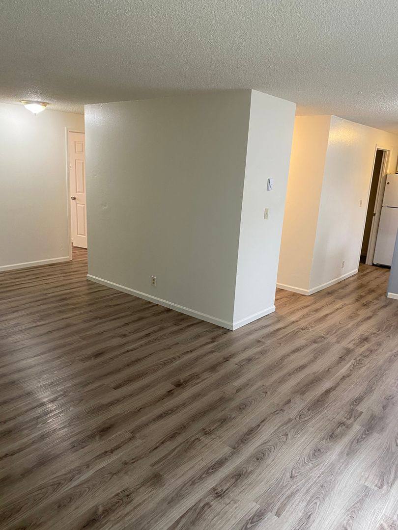 Apartment for rent at 642 32nd Ave SE, Albany, OR 97322