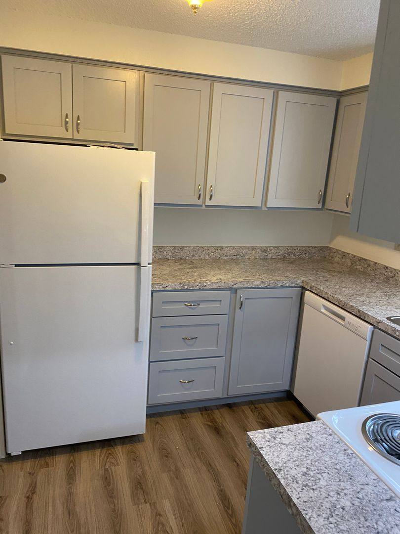 Apartment for rent at 642 32nd Ave SE, Albany, OR 97322