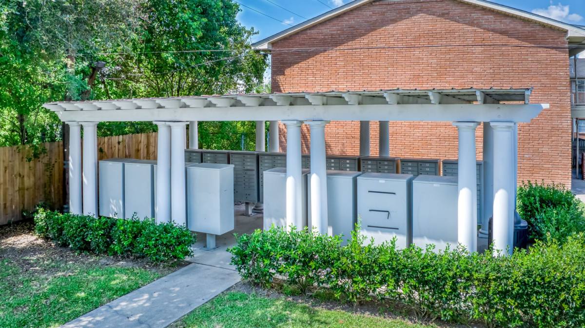 Apartment for rent at 1901 Lafayette St, Gretna, LA 70056