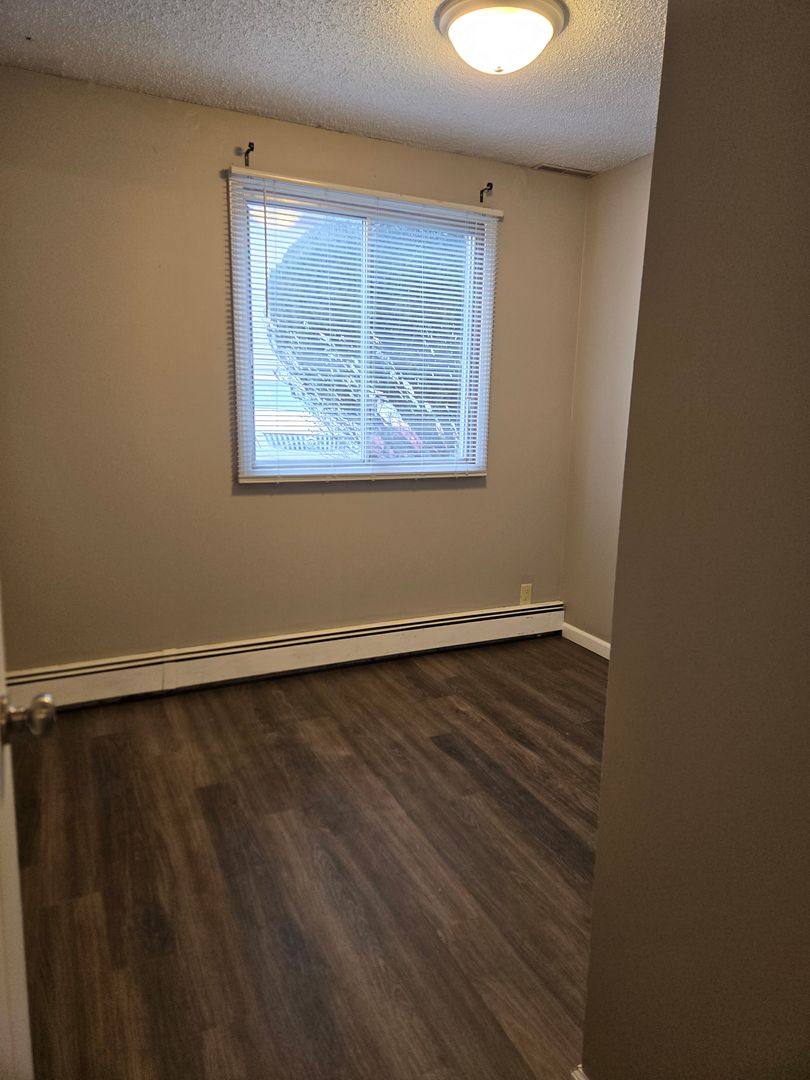 Apartment for rent at 902 N Dodge St, Iowa City, IA 52245