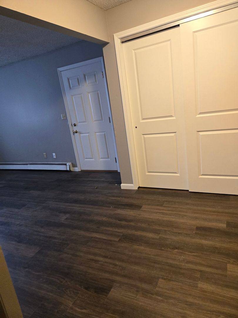 Apartment for rent at 902 N Dodge St, Iowa City, IA 52245