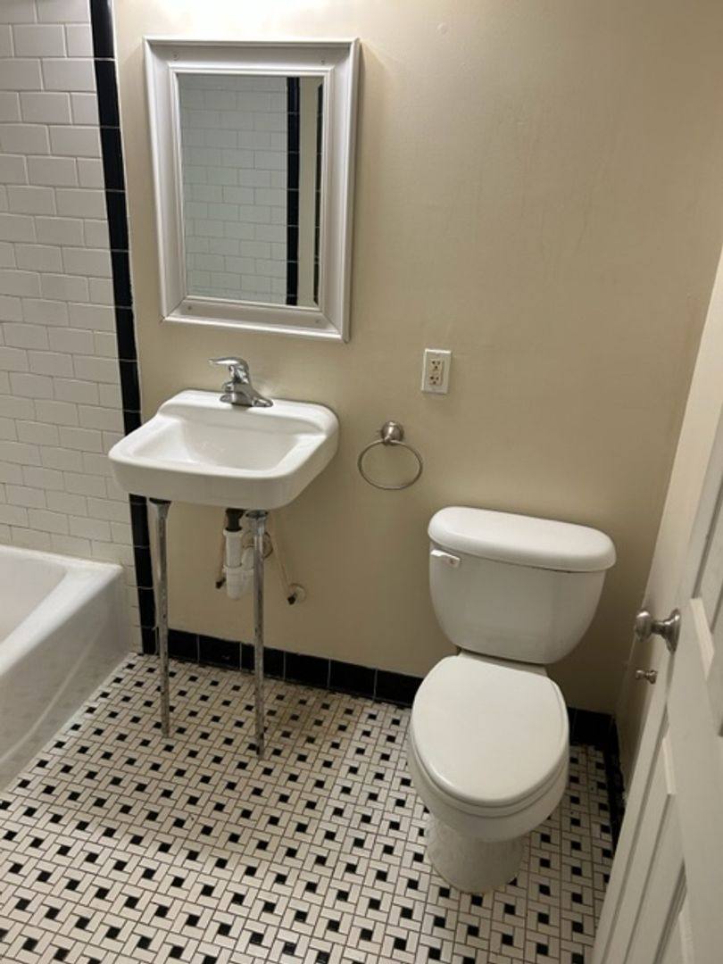 Apartment for rent at 709 Windsor St, Wilmington, DE 19801