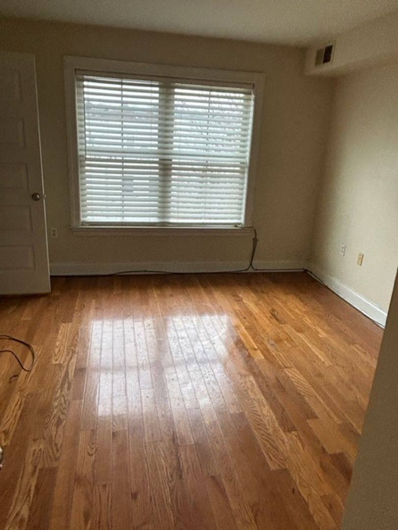 Apartment for rent at 709 Windsor St, Wilmington, DE 19801
