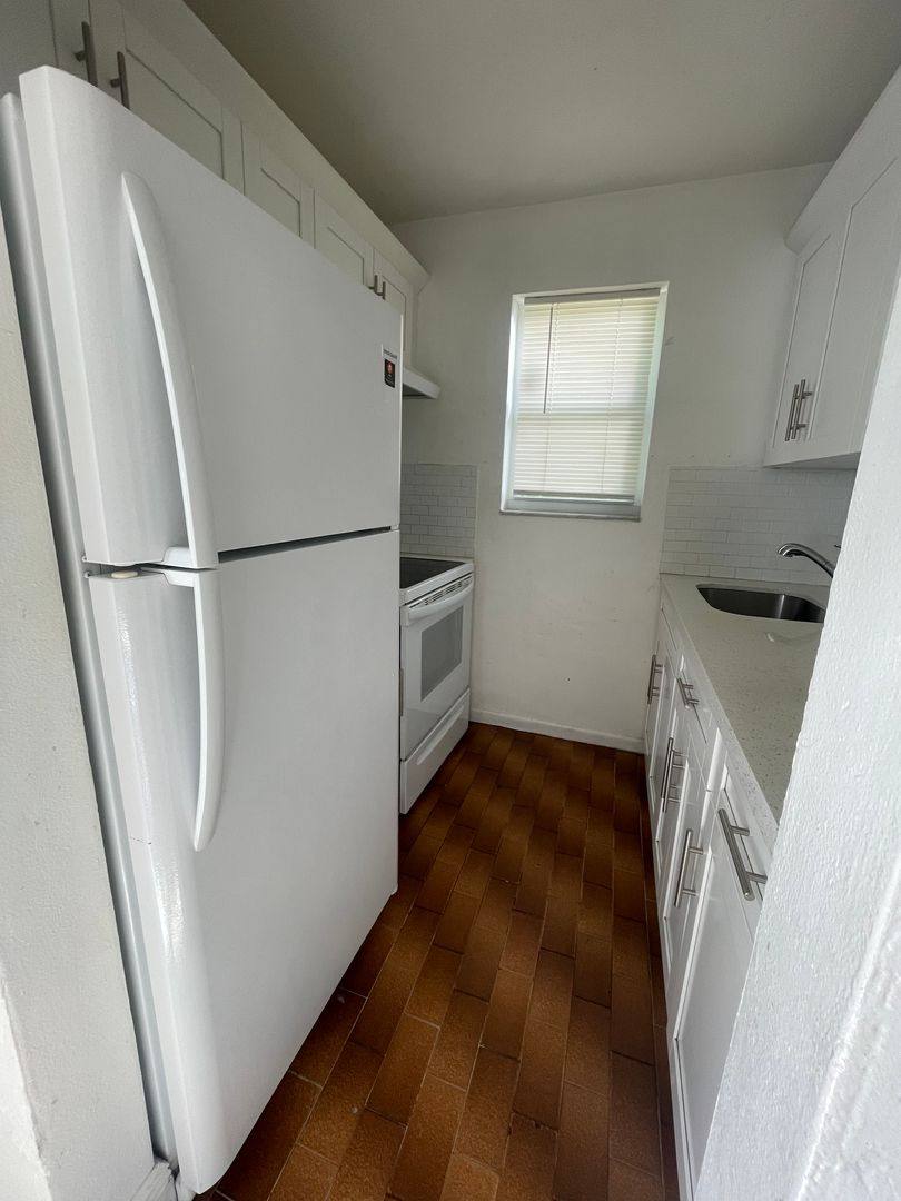 Apartment for rent at 224 SW 4 Ave, Miami, FL 33130