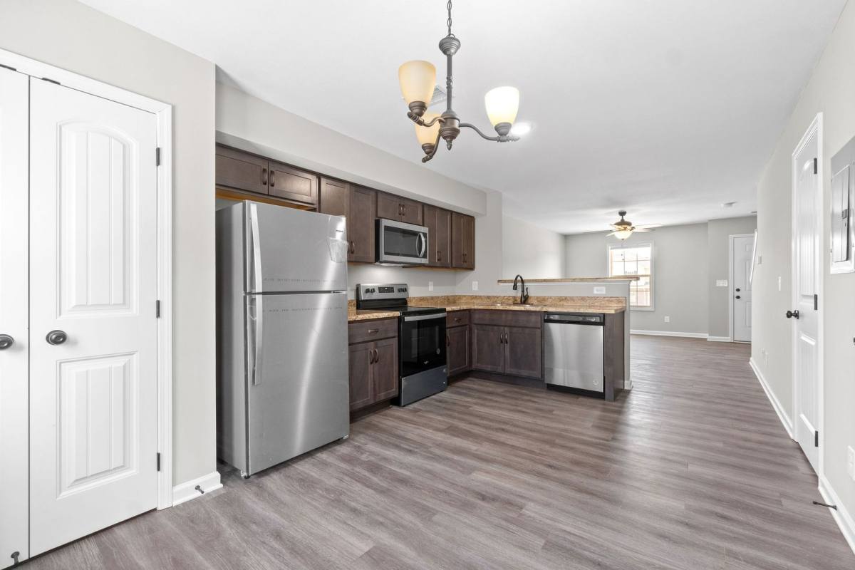 Apartment for rent at 495 Palmer Dr, Clarksville, TN 37040