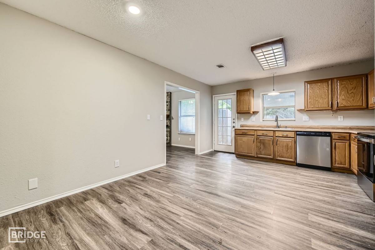 House for rent at 220 Dodge Trail, Keller, TX 76248
