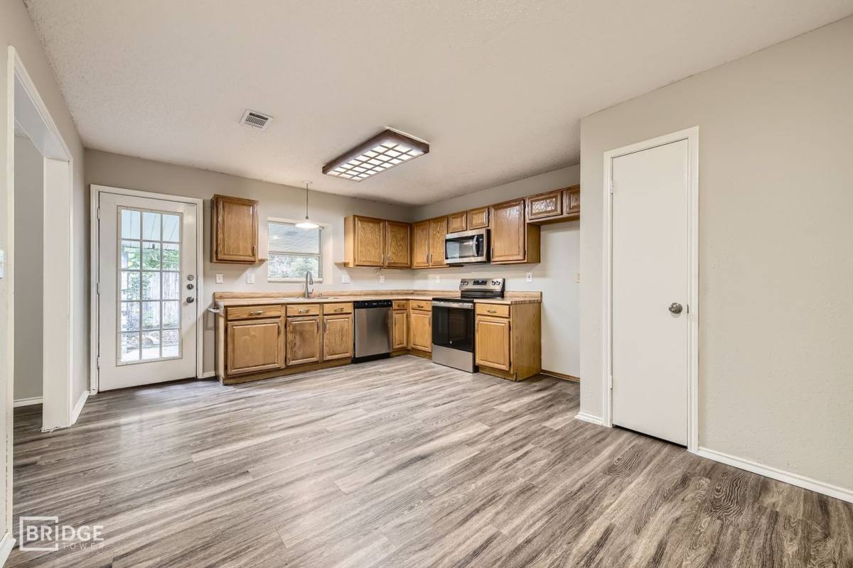 House for rent at 220 Dodge Trail, Keller, TX 76248