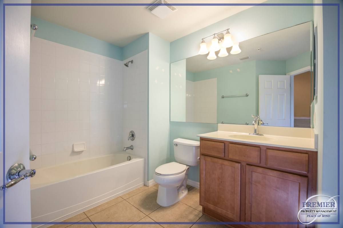 Townhouse for rent at 16097 Ravina Way, Naples, FL 34110