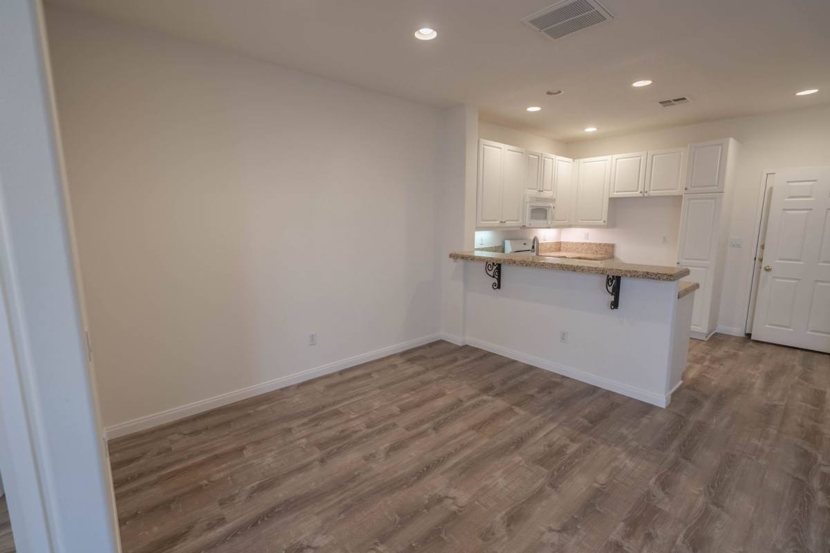 Townhouse for rent at 25712 Holiday Circle, Newhall, CA 91321