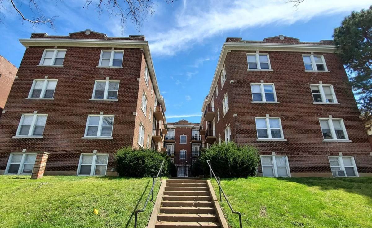 Apartment for rent at 2622-26 S Kingshighway, Saint Louis, MO 63139
