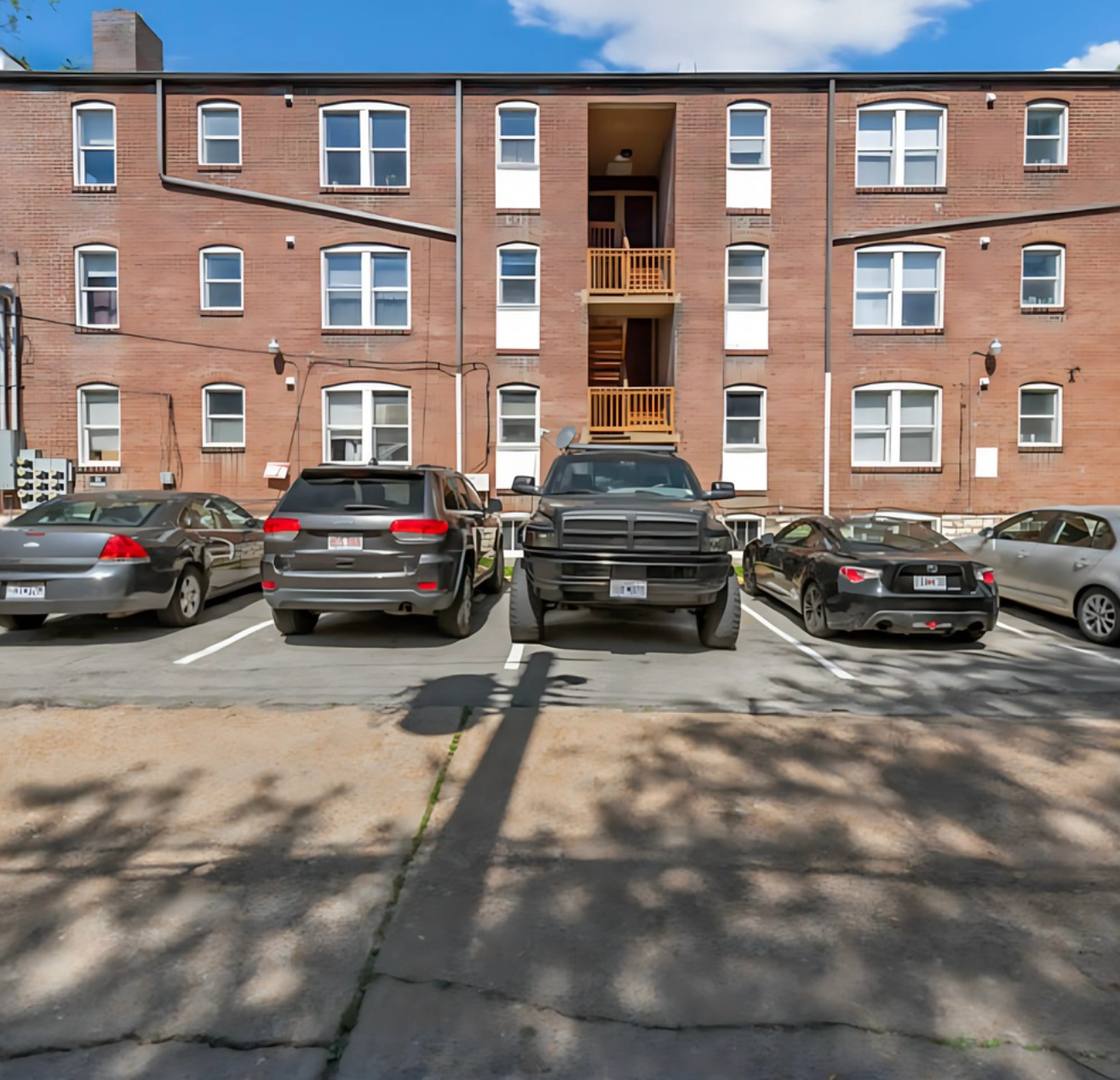 Apartment for rent at 2622-26 S Kingshighway, Saint Louis, MO 63139