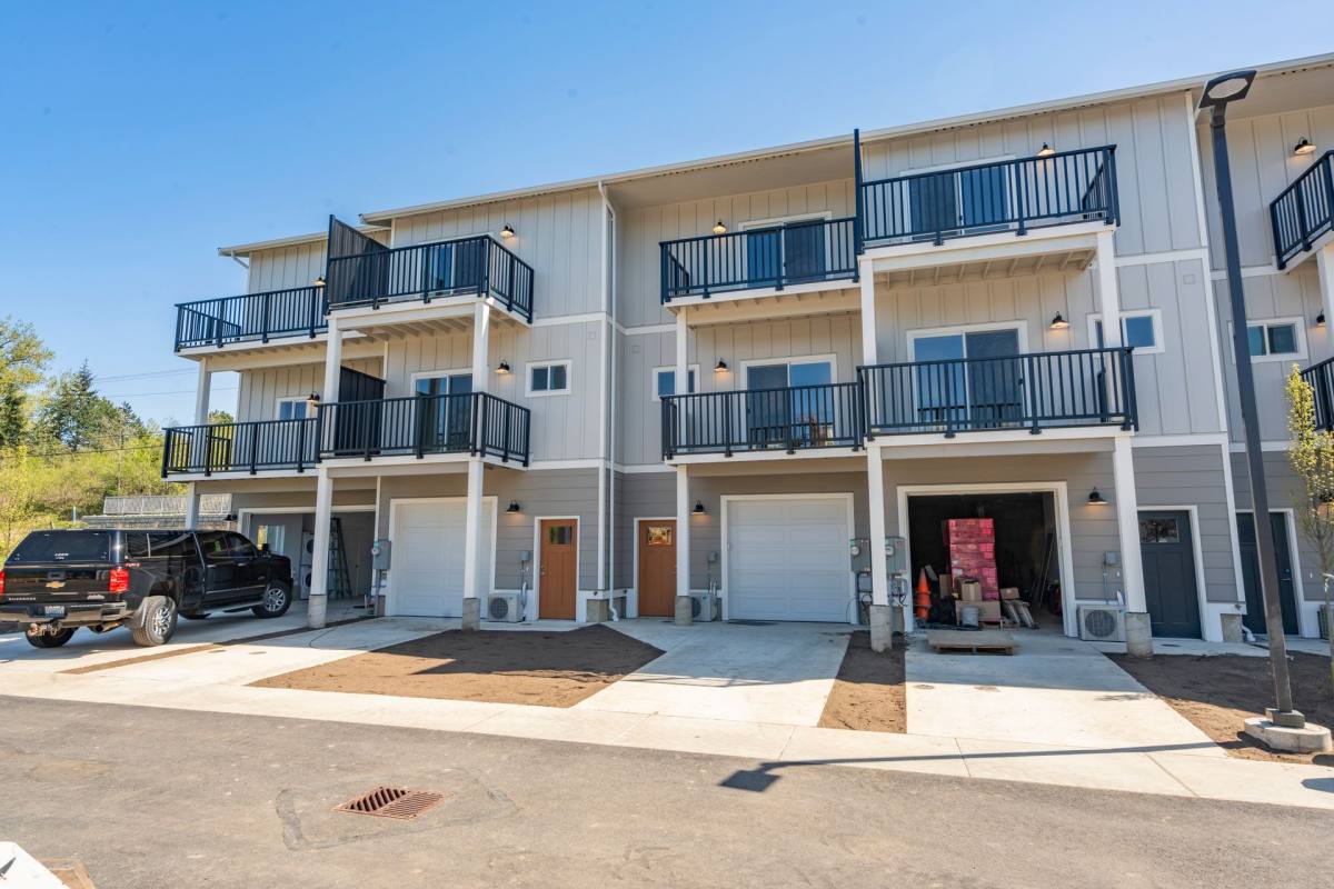 Townhouse for rent at 4000 Dewey Rd, Bellingham, WA 98226