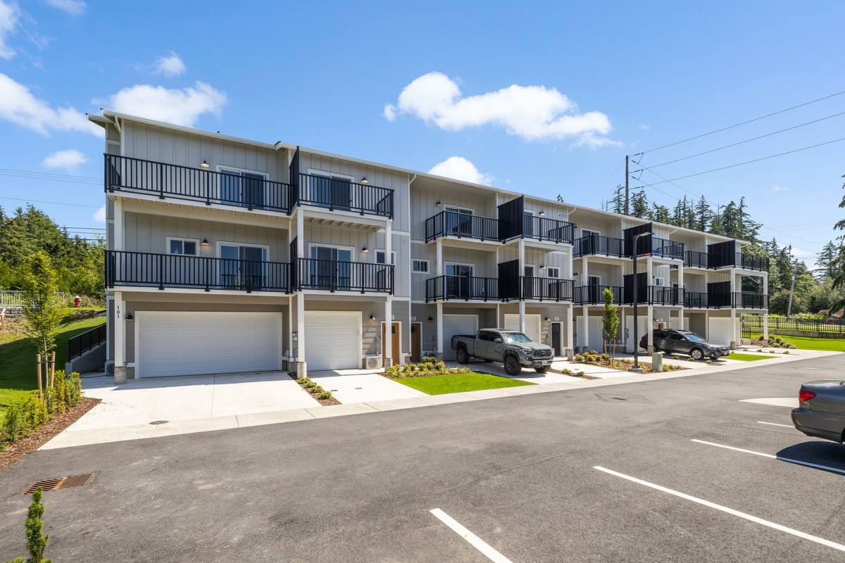 Townhouse for rent at 4000 Dewey Rd, Bellingham, WA 98226