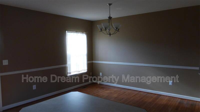 Townhouse for rent at 1308 Saunders Dr, Fredericksburg, VA 22401